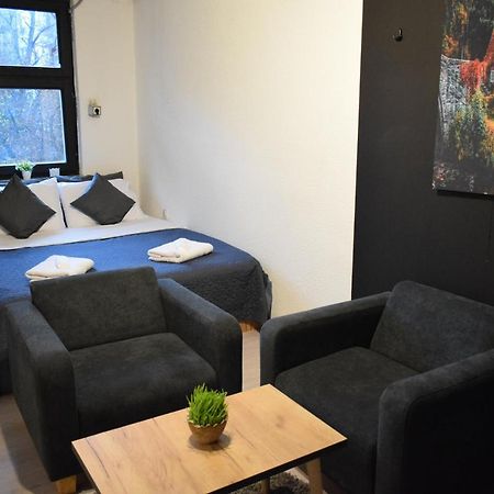 سكوبجي M - Square Private Rooms المظهر الخارجي الصورة