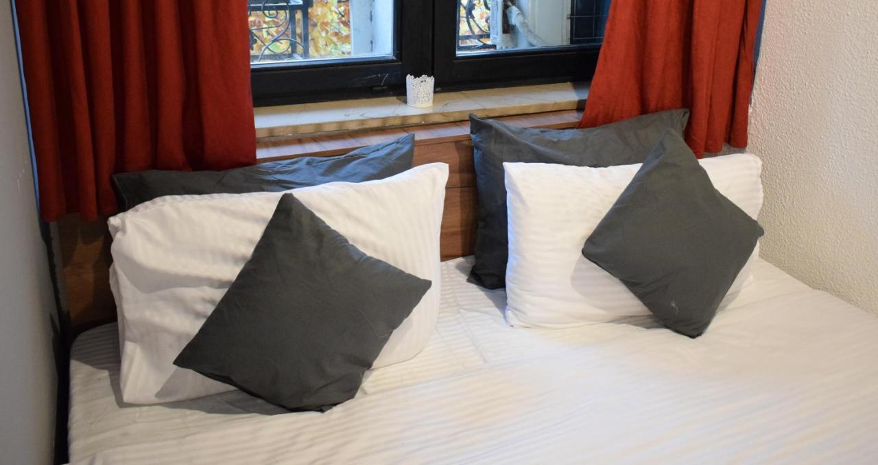 سكوبجي M - Square Private Rooms المظهر الخارجي الصورة