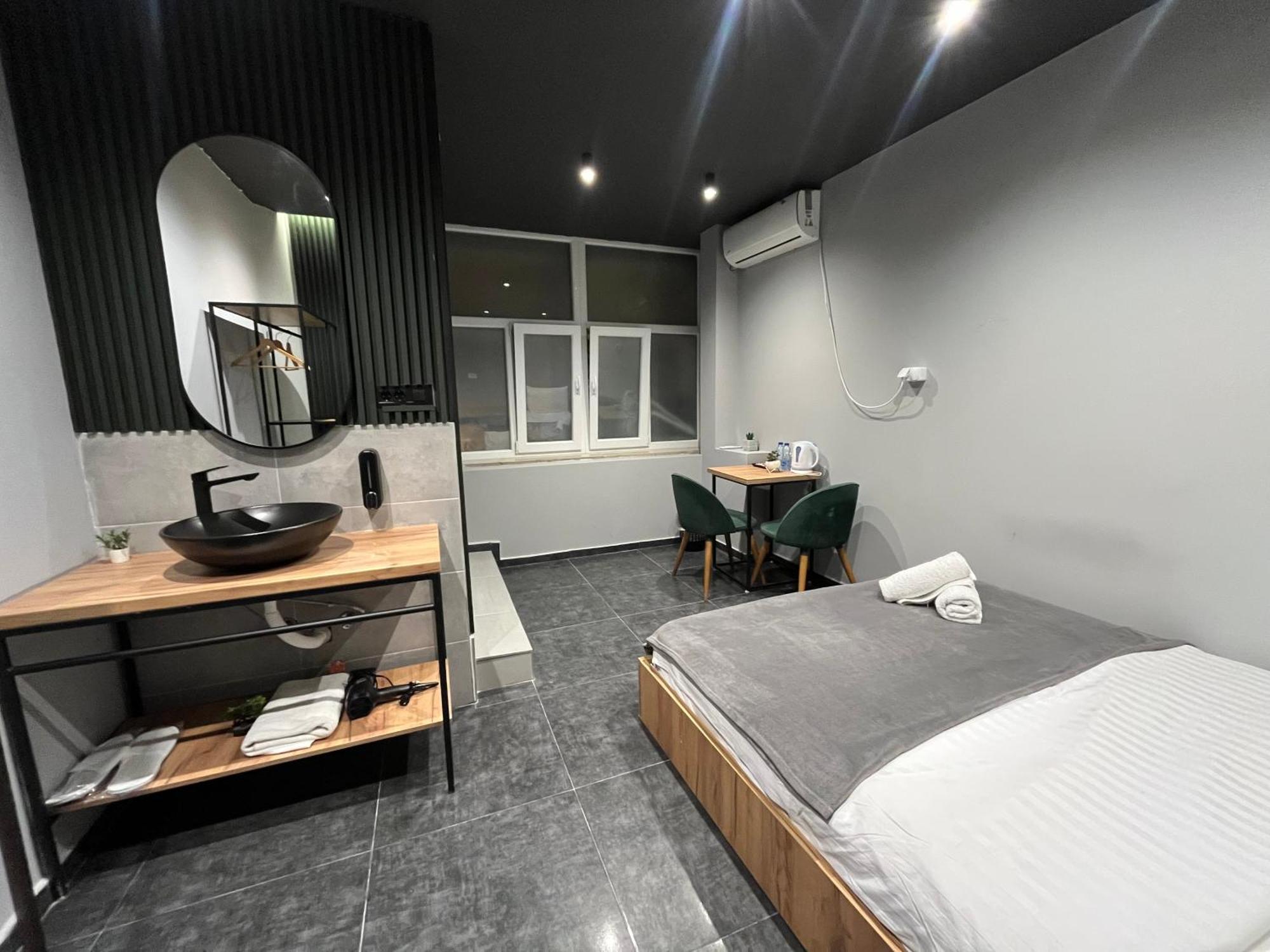 سكوبجي M - Square Private Rooms الغرفة الصورة